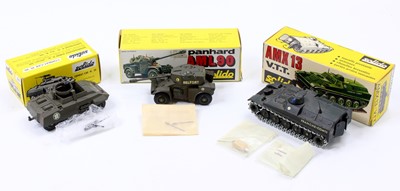 Lot 1521 - Solido military boxed model group of 3...