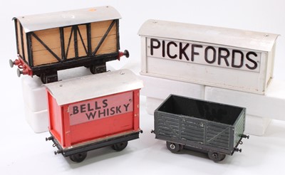 Lot 49 - Collection of 2.5 inch gauge items of rolling...