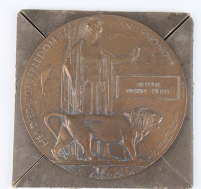 Lot 502 - A WW I bronze memorial plaque, naming Arthur...