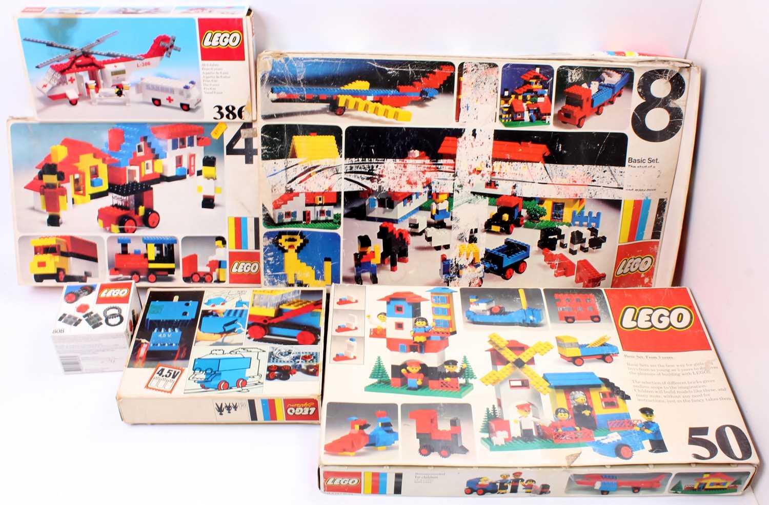 Lot 1924 - Collection of various Lego vintage box sets,...