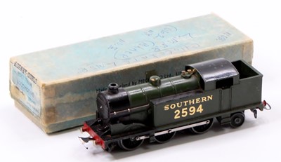 Lot 358 - Pre-war 3-rail Hornby-Dublo horseshoe motor,...