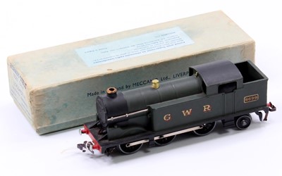 Lot 364 - EDL7 Hornby-Dublo 3-rail post-war horseshoe...