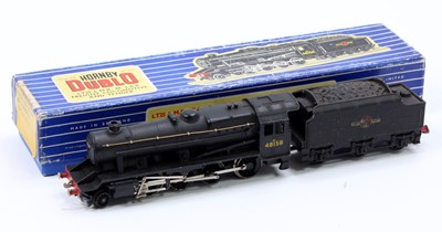 Lot 381 - LT25 3-rail Hornby-Dublo 2-8-0 8F freight loco...