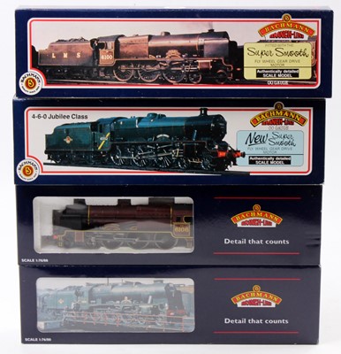 Lot 385 - Four Bachmann Branch-Line locos & tenders, all...