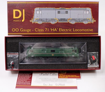 Lot 528 - DJM0071-002 Class 71 Electric loco, dark green,...