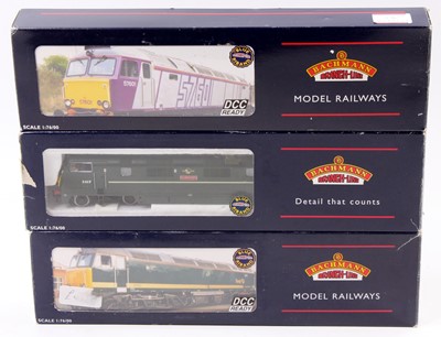 Lot 574 - Three Bachmann Branch-Line diesel locos: class...