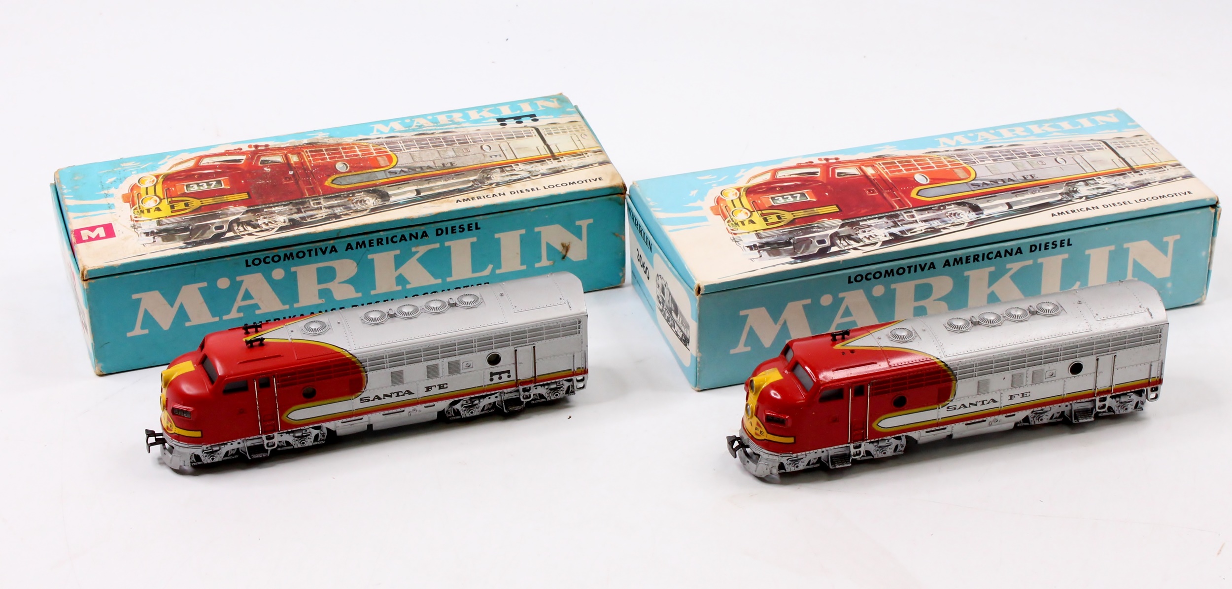 Lot 586 - Two Marklin H0 3-rail EMD F7 3060 Santa Fe