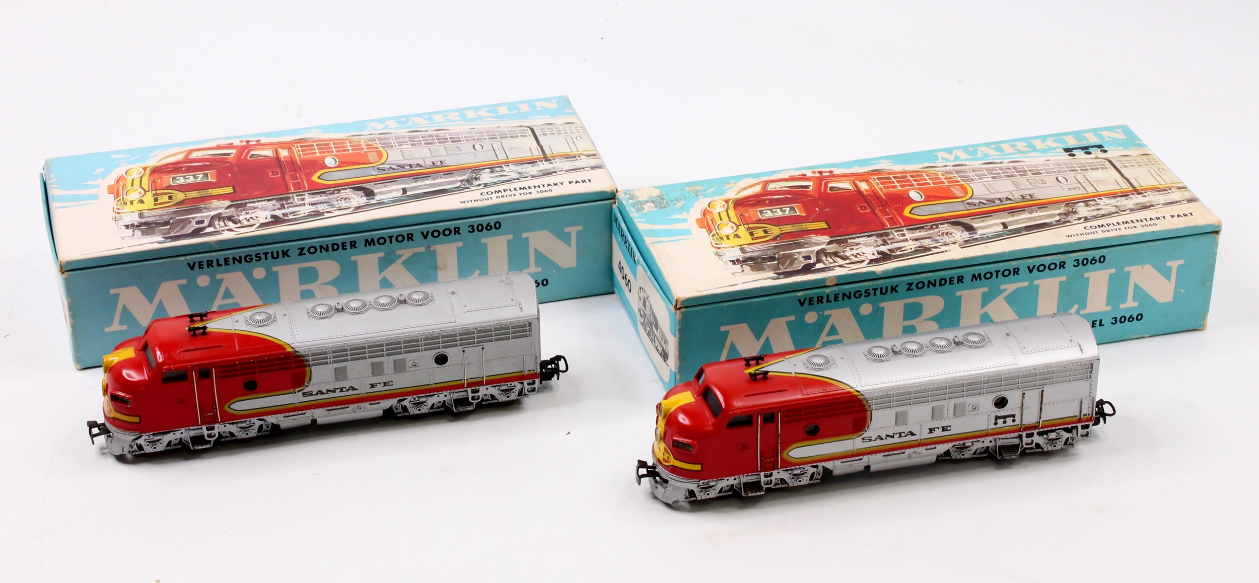 Lot 587 - Two Marklin H0 3-rail EMD F7 4060 Santa Fe