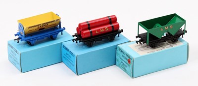 Lot 619 - Three wagons: NE hopper green; Robert Hudson...