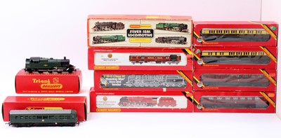 Lot 345 - A collection of Hornby and Triang 00 gauge...