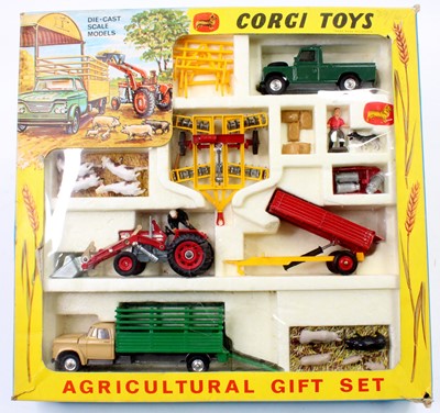 Lot 1191 - Corgi Toys Gift Set No. 5 "Agricultural"...