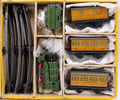 Lot 274 - A 1931-1936 Hornby No. 1 clockwork passenger...