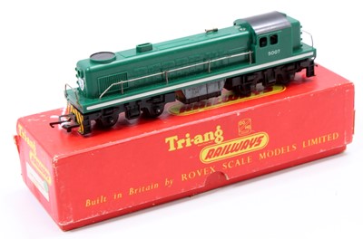 Lot 398 - Triang Transcontinental R155 diesel switcher...