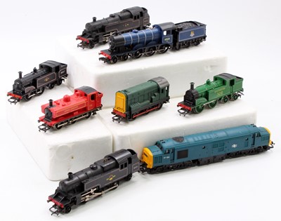 Lot 635 - Eight unboxed Triang/Triang Hornby Locos: 2 x...