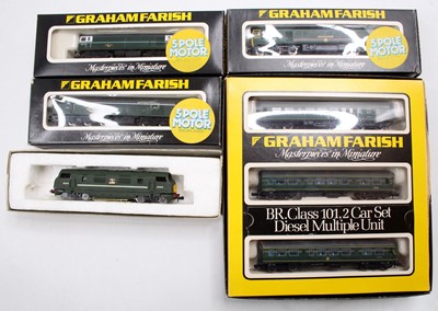 Lot 563 - Trix Twin Railways goods wagons and breakdown...