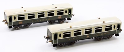 Lot 179 - A Hornby 1921-22 green & cream Great Northern...
