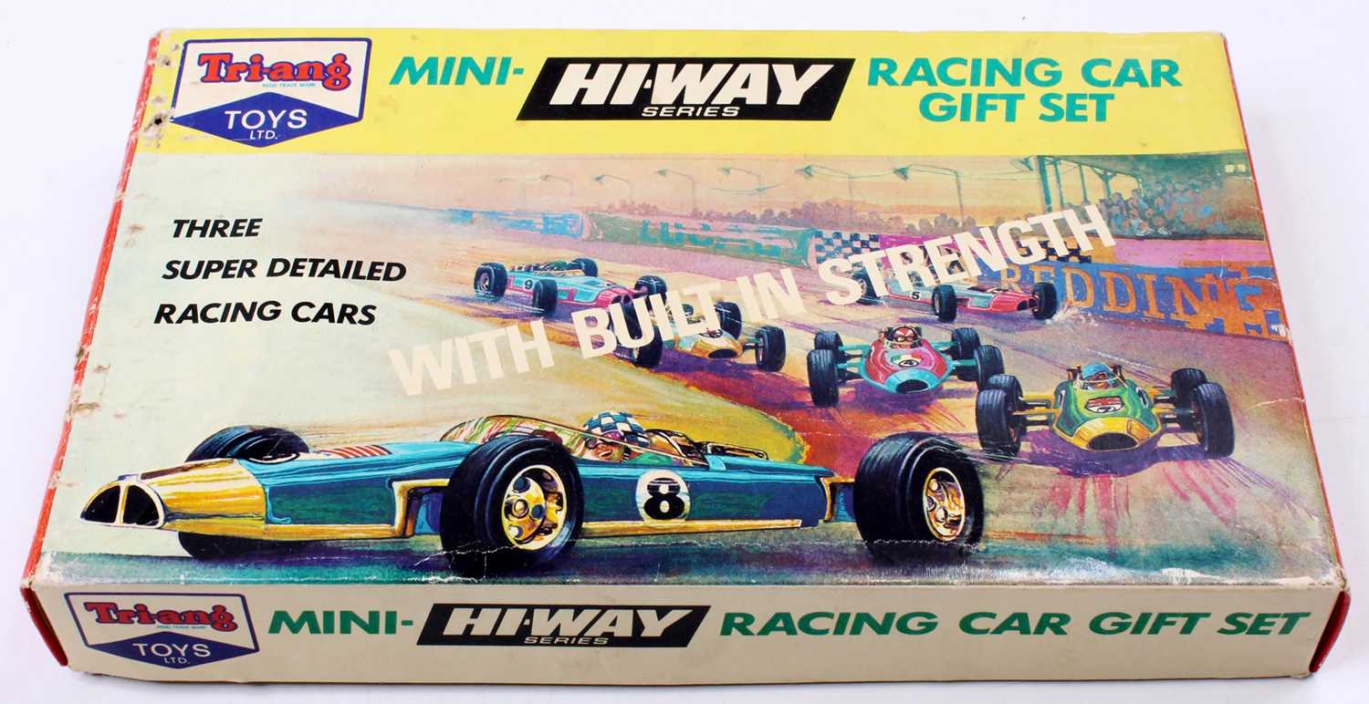 Lot 1895 - Triang Toys Mini Hi-Way Series Racing Car Gift...