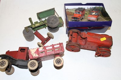 Lot 573 - A collection of miscellaneous tinplate and...