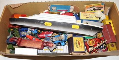 Lot 576 - A collection of loose and playworn diecast and...