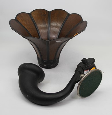 Lot 609 - A vintage oak gramophone trumpet