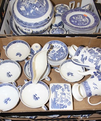 Lot 586 - Four boxes of Willow pattern transfer...
