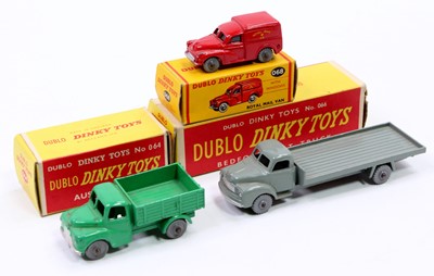 Lot 483 - A collection of three various boxed Dublo...