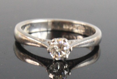 Lot 2543 - A platinum diamond solitaire ring, comprising...