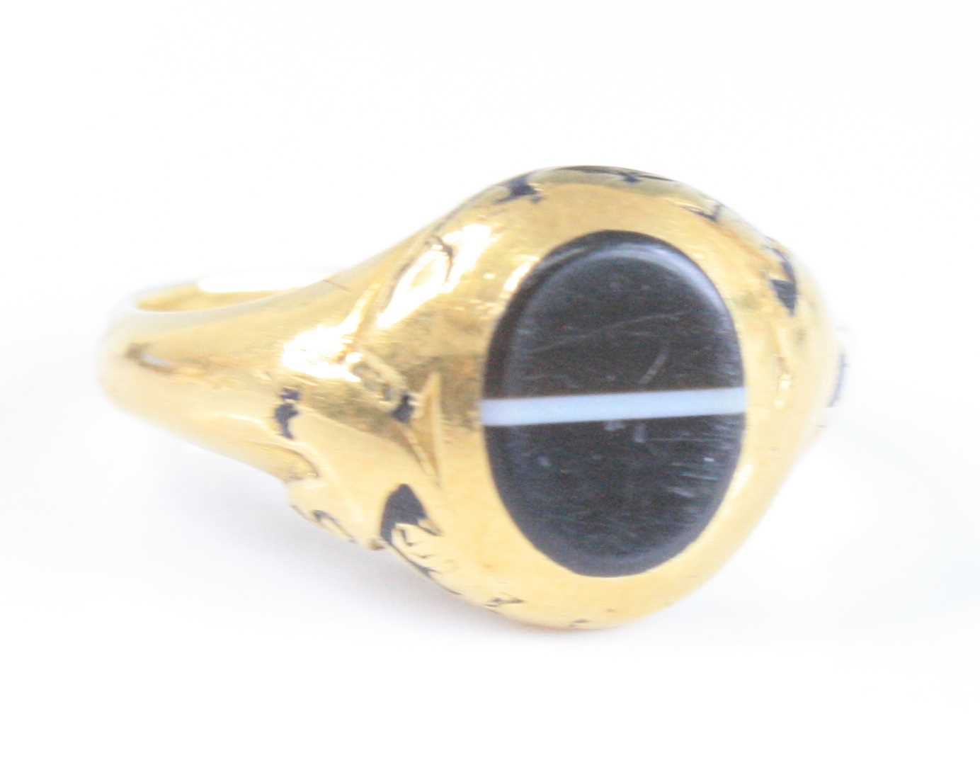 Lot 2547 - A yellow metal Victorian banded agate memorial...