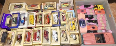 Lot 1515 - Two trays containing a quantity of mixed Lledo...