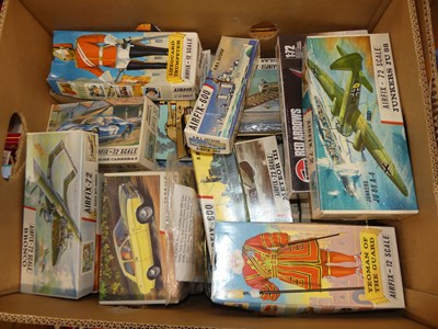 Lot 1555 - A quantity of various vintage part started and...