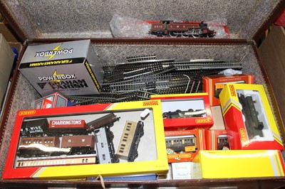 Lot 1604 - A collection of 00 gauge railways to include...