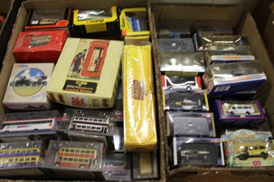 Lot 1618 - Two trays of mixed modern issue diecast to...