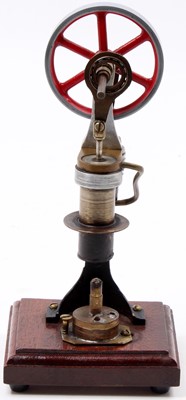 Lot 16 - Julian Wood Style vertical Hot Air Stirling...