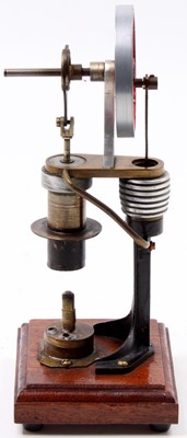 Lot 16 - Julian Wood Style vertical Hot Air Stirling...