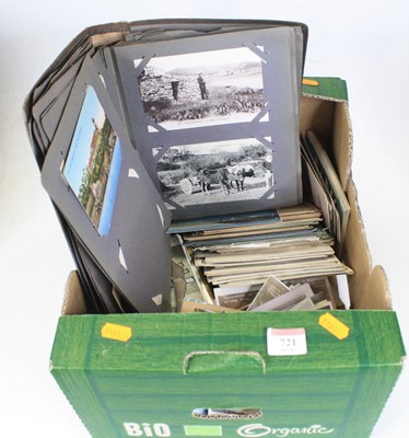 Lot 721 - A collection of vintage postcards, mainly...