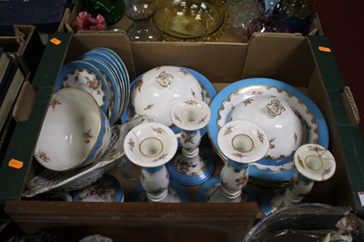 Lot 749 - A collection of Victorian floral dinnerwares,...