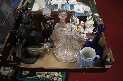 Lot 750 - A collection of miscellaneous items to include...