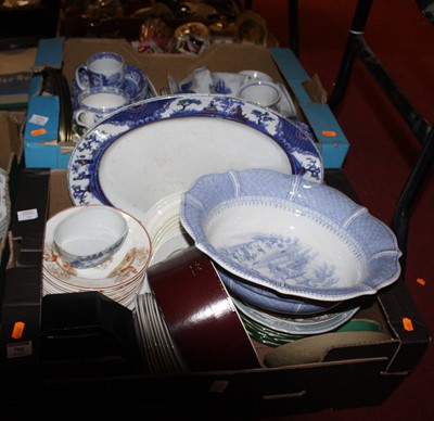 Lot 790 - Two boxes of ceramics to include Spode Italian...