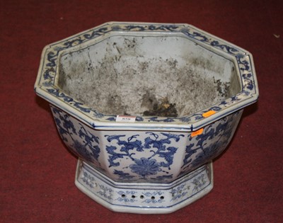 Lot 858 - A Chinese blue and white octagonal planter,...