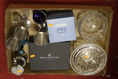 Lot 861 - A collection of crystal glassware to include...