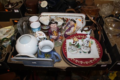 Lot 813 - A box of miscellaneous items to include two...