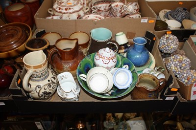 Lot 817 - A box of miscellaneous items to include salt...