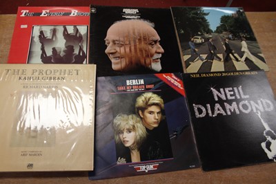 Lot 834 - A box of assorted 12" vinyl to include The...