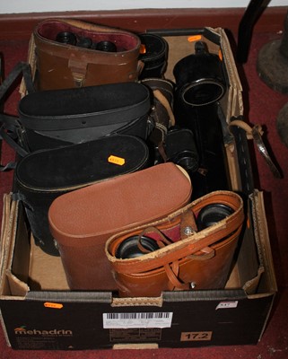 Lot 847 - A pair of Optimax 8x30 field binoculars,...