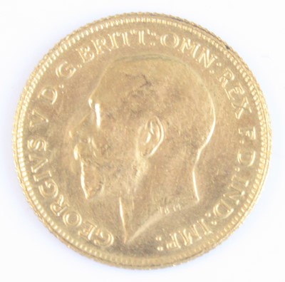 Lot 2213 - Great Britain, 1913 gold half sovereign,...