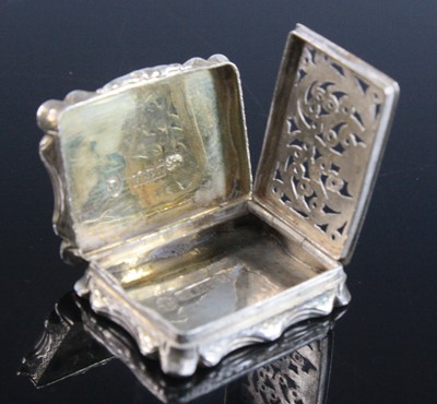 Lot 2101 - An early Victorian silver vinaigrette, of...