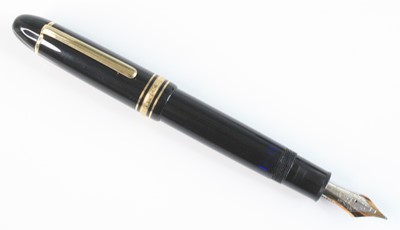 Lot 2235 - A cased Montblanc Meisterstück 149 fountain...