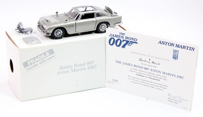 Lot 1922 - Danbury Mint 1/24th scale James Bond Aston...