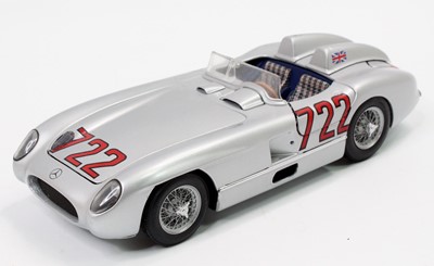 Lot 1905 - A Minichamps Paul's Model Art First Class...