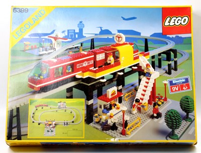 Lot 1658 - Lego No. 6399 Airport Shuttle Monorail Set,...